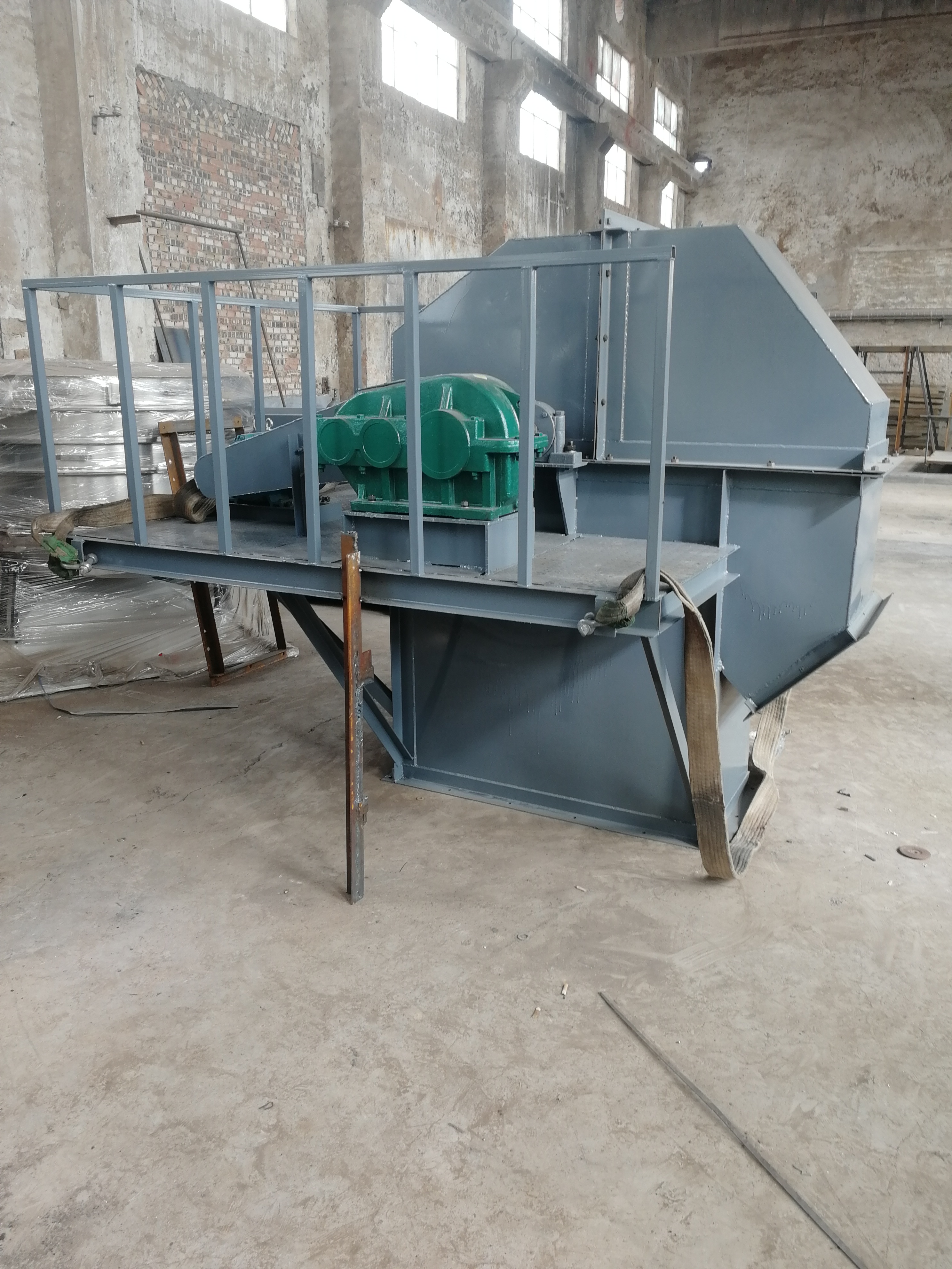 斗式提升機(jī)運(yùn)輸物料的形式(斗式提升機(jī)規(guī)格)